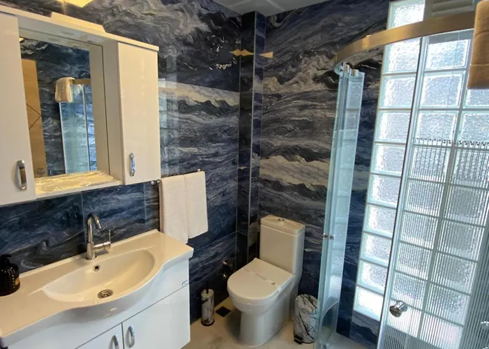 Huma Elite Aparthotel 4*