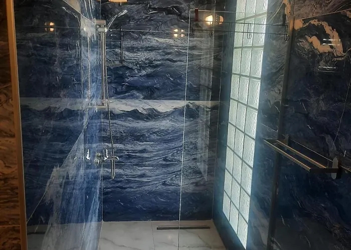 Huma Elite Aparthotel