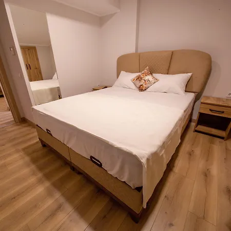 Ξενοδοχείο με διαμερίσματα Huma Elite 4*